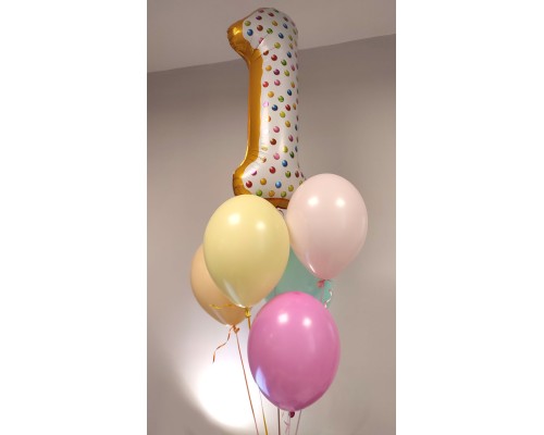 Cipars L, kūciņa - piecu balonu pušķī