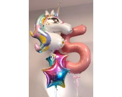 Cipars XL un trīs folijas baloni ar Vienradzi Cipars XL un trīs folijas baloni ar Vienradzi